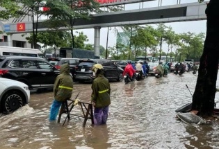 Tạm dừng các hoạt động vui chơi, giải trí, du lịch trong thời gian báo động lũ