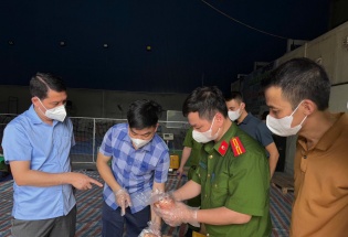Nam Định: Phát hiện hàng chục tấn sản phẩm đông lạnh không rõ nguồn gốc