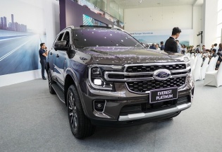 Doanh số bán xe gầm cao bùng nổ trong nửa đầu năm 2025