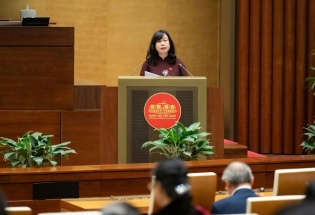 Quốc hội thông qua Nghị quyết đột phá về y tế: Tăng tỷ lệ BHYT lên 100% cho người cao tuổi