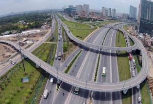 Năm trăm nghìn tỷ đồng tín dụng ưu đãi dành cho đầu tư hạ tầng điện, giao thông và công nghệ chiến lược