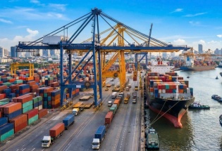 Xuất nhập khẩu Việt Nam sẽ cán mốc kỷ lục 920 tỷ USD