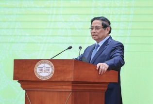 Thủ tướng đề nghị ngành ngân hàng thúc đẩy phát triển khoa học công nghệ, đổi mới sáng tạo