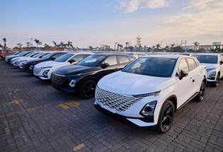 Ôtô nhập khẩu về Việt Nam lập kỷ lục, đạt 4,7 tỷ USD trong năm 2025