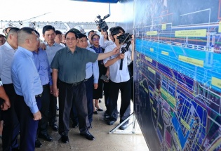 Thủ tướng kiểm tra, đôn đốc việc triển khai các công trình, dự án phục vụ Hội nghị APEC 2027 