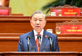 Vững bước dưới cờ Đảng