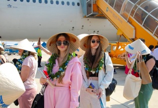 Du lịch Việt Nam đón gần 2,5 triệu khách quốc tế trong tháng 1/2026