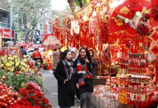 Thủ tướng yêu cầu các địa phương chuẩn bị chu đáo cho nhân dân đón Tết Bính Ngọ 2026