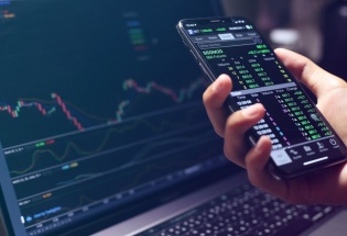 Phạt loạt cá nhân giao dịch 'chui', thao túng cổ phiếu