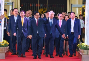 Thủ tướng Phạm Minh Chính dự Lễ bế mạc Hội chợ Mùa Xuân lần thứ nhất năm 2026, vinh danh 64 đơn vị tiêu biểu