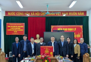 Hà Nội trao hơn 2,7 triệu suất quà Tết tới người có công, hoàn cảnh khó khăn