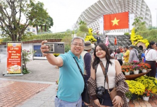 Đà Nẵng đón 1,1 triệu lượt khách, doanh thu tăng trưởng ấn tượng dịp Tết