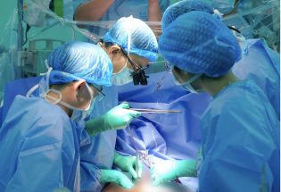 Phép màu đầu năm: Đưa trái tim từ Hà Nội vào TP.HCM cứu bệnh nhi 11 tuổi