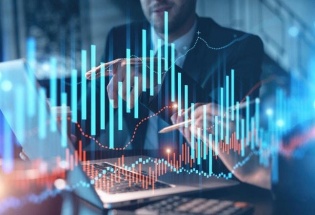 “Bất kỳ nhịp sụt giảm đáng kể nào của VN-Index đều là cơ hội mua vào”