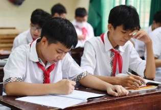 Hà Nội bỏ điều kiện thường trú và khu vực tuyển sinh vào lớp 10