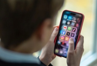 Bộ Công an đề xuất định danh chủ nhóm mạng xã hội, siết chặt trách nhiệm 