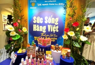 Sức sống hàng Việt lần 3: Đưa nông sản lên livestream, hút khách hàng trẻ