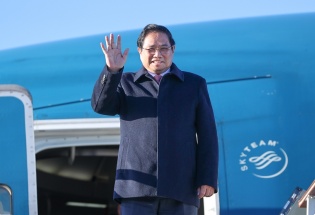 Thủ tướng tới Thủ đô Moscow, bắt đầu thăm chính thức Liên bang Nga