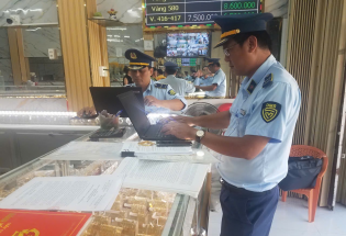 Xử phạt gần 580 triệu đồng 9 doanh nghiệp kinh doanh vàng trang sức giả mạo nhãn hiệu