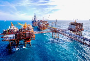 Chuyên gia: Việt Nam ứng phó kịp thời, đúng hướng trước cú sốc năng lượng thế giới