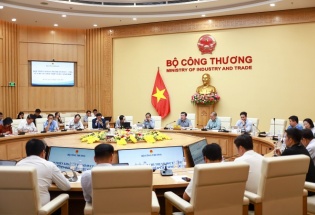 Quyết tâm đẩy sớm lộ trình kinh doanh xăng E10 vào tháng 4/2026