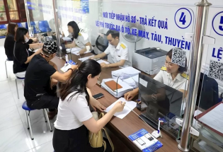 Bộ Tài chính đề xuất quy định mới về trang phục và phù hiệu công chức thuế