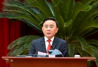 Nghiên cứu hướng dẫn đánh giá hằng quý với cán bộ lãnh đạo, quản lý