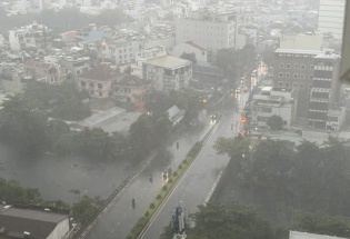 Không khí lạnh dồn dập, miền Bắc bước vào chuỗi ngày mưa mát