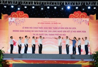 Khai mạc Lễ hội Chùa Thầy, gắn kết di sản văn hóa với quảng bá tinh hoa làng nghề Việt