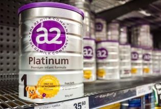 Bộ Y tế cảnh báo thu hồi 3 lô sữa a2 Platinum Premium nghi nhiễm độc tố