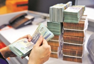Phải kéo được lãi suất xuống mức hợp lý để kích thích đầu tư
