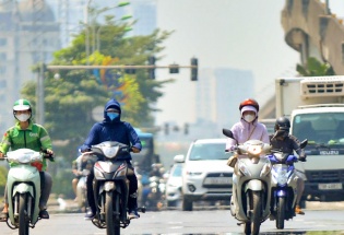 Thời tiết 24-5: Bắc Bộ nắng như đổ lửa, Nam Bộ chiều tối mưa giông diện rộng