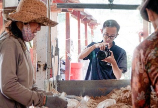 Làng nghề và nông sản Việt tìm động lực mới từ thương mại điện tử