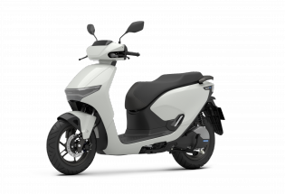 Honda Việt Nam mở bán hai mẫu xe máy điện Honda CUV e: và Honda UC3