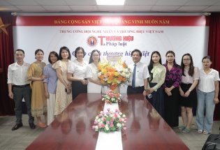 Trung ương Hội Nghệ nhân và Thương hiệu Việt Nam chúc mừng Thương hiệu và Pháp luật nhân ngày 21/6