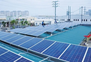 Nới cơ chế bán điện mặt trời mái nhà, cho phép bán tới 50% sản lượng điện dư
