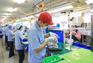 Nghị quyết 10-NQ/TW: 'Đòn bẩy' để doanh nghiệp Việt tham gia sâu vào chuỗi giá trị toàn cầu