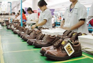 Da giày Việt Nam tăng tốc tự chủ chuỗi cung ứng để giữ ngôi đầu tại Mỹ