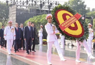 Lãnh đạo Đảng, Nhà nước dâng hương tưởng niệm các Anh hùng liệt sĩ dịp 27/7