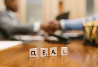 Thương hiệu là phần hồn, làm sao giữ được sau M&A?