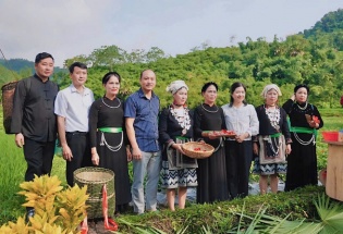 Tuyên Quang: Lãnh đạo xã 'lên sóng' livestream, cú hích cho nông sản vùng cao