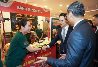 Yêu ẩm thực Việt bằng “cái đầu lạnh” và công thức vươn ra toàn cầu của Banh Mi Society
