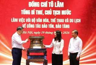 Bộ VHTTDL trao tặng bản phục dựng Trống đồng Đông Sơn độc bản tới Tổng Bí thư, Chủ tịch nước Tô Lâm