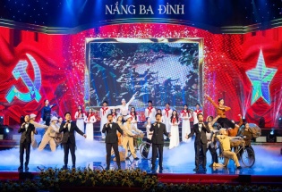 Ấn tượng Chương trình nghệ thuật 'Nắng Ba Đình' chào mừng kỷ niệm 81 năm Ngày Cách mạng Tháng Tám