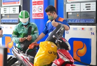Giá xăng, dầu giảm nhẹ trước dịp nghỉ lễ Quốc khánh 2/9