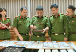 Thủ tướng khen Công an Thanh Hóa, Công an TP.HCM phá đường dây buôn lậu kim cương xuyên quốc gia