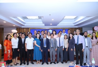 Kỷ niệm 13 năm thành lập Hội Nghệ nhân và Thương hiệu Việt Nam: Vinh quang trí tuệ bàn tay vàng – Tự hào thương hiệu Việt Nam