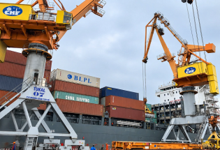 Bộ Công thương tìm giải pháp giảm chi phí logistics để thúc đẩy xuất khẩu
