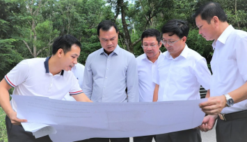 Chủ tịch UBND tỉnh Thanh Hoá yêu cầu phường Sầm Sơn đẩy nhanh tiến độ xử lý những bất cập về môi trường