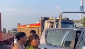Lãnh đạo Bộ Công an gửi thư khen cán bộ Công an Thanh Hóa kịp thời cứu cháu bé bị tai nạn giao thông